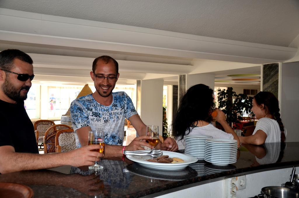 Orient Resort Hotel Fethiye Buitenkant foto