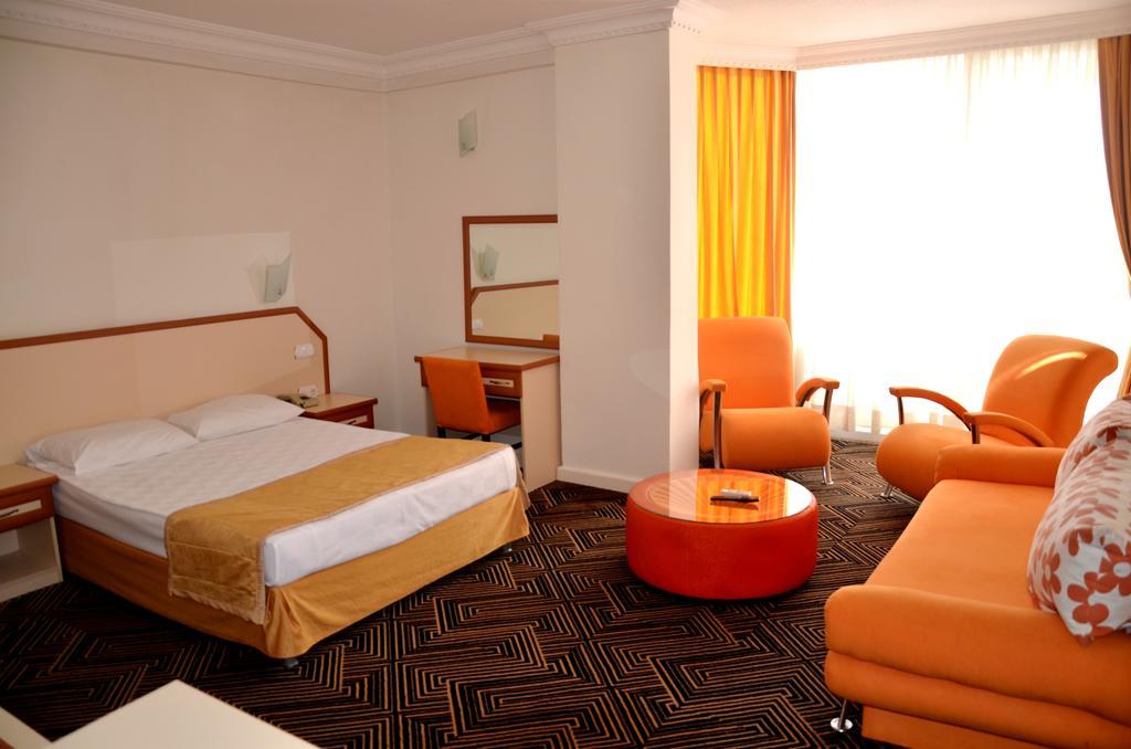Orient Resort Hotel Fethiye Kamer foto