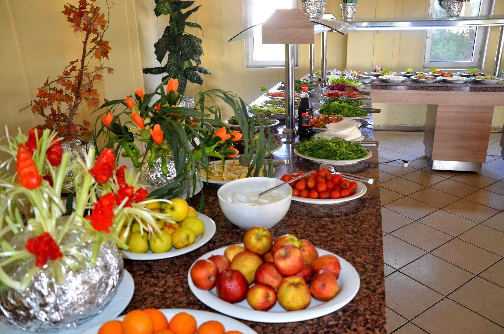 Orient Resort Hotel Fethiye Buitenkant foto